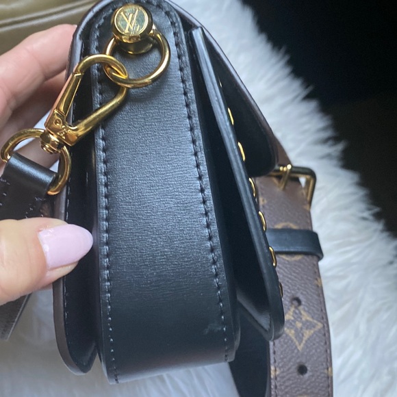 Louis Vuitton bag - Picture 12 of 17